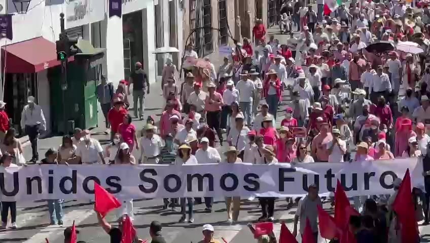 Activistas Buscan Alertar Sobre  el «Retroceso Democrático» de México