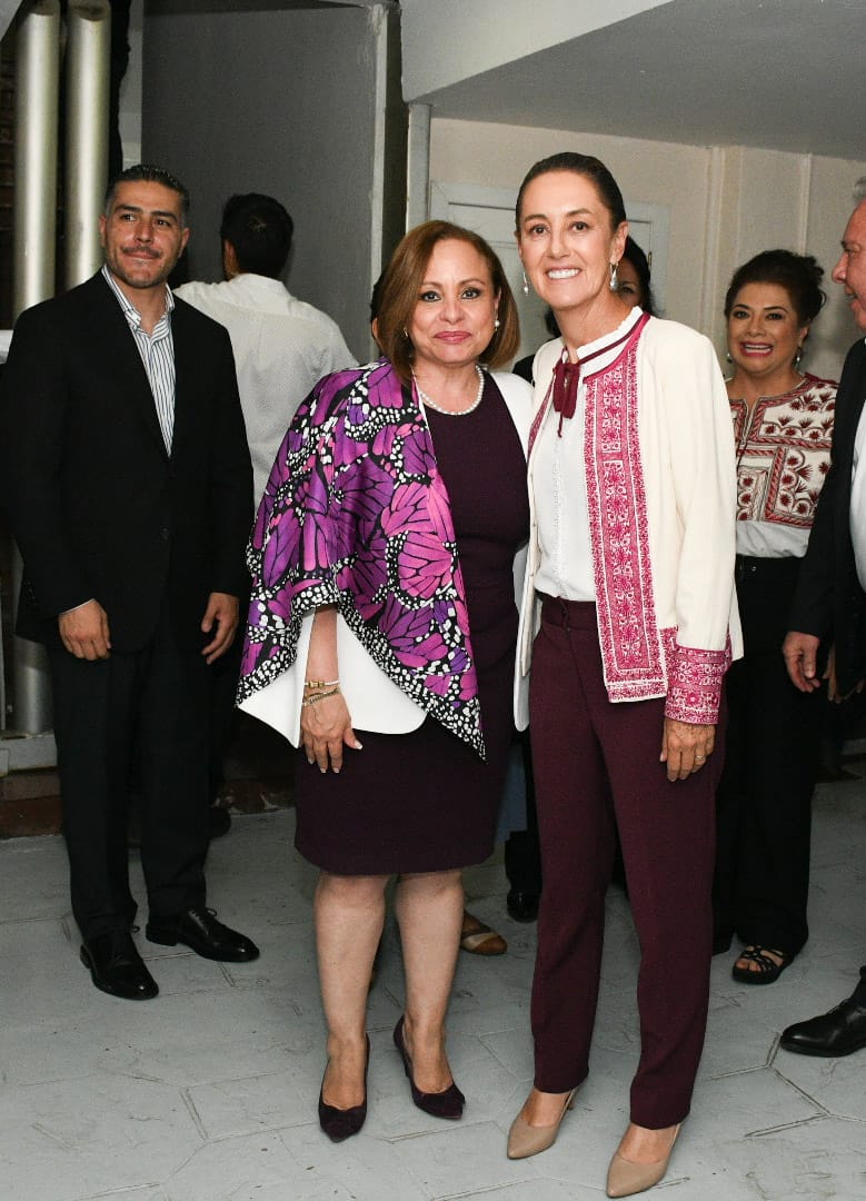 La candidata presidencial, Dra. Claudia Sheinbaum y la líder nacional del SNTISSSTE, Dra. Norma Liliana Rodríguez Argüelles 