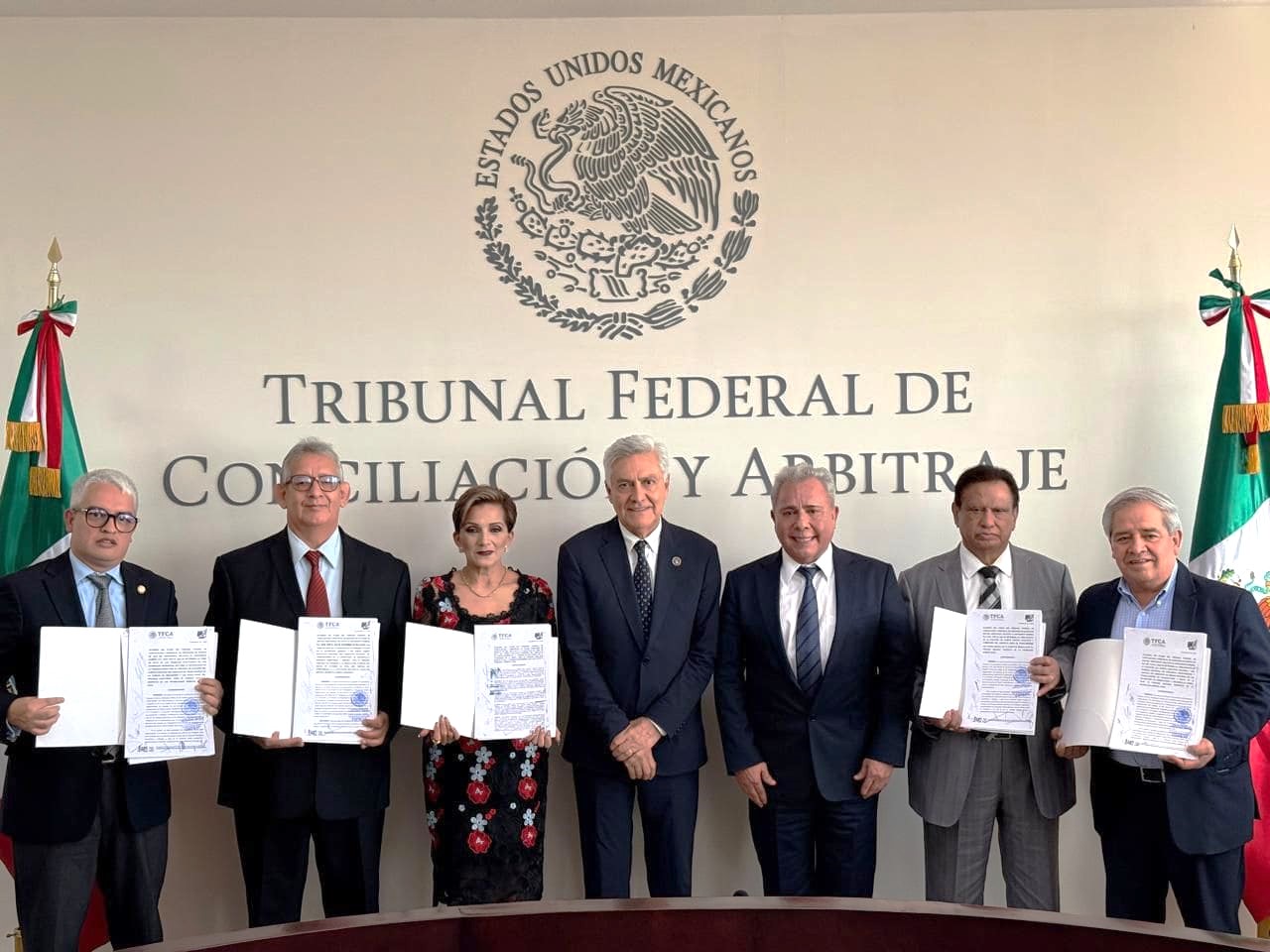 Recibe Diego Valdéz Medina, Toma de Nota del TFCyA Recibe Diego Valdéz Medina, Toma de Nota del TFCyA