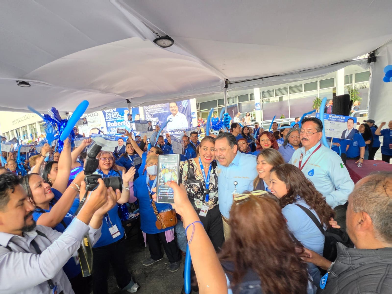 Atender Demandas de los Trabajadores del ISSSTE, Promete el Químico Roberto Gómez