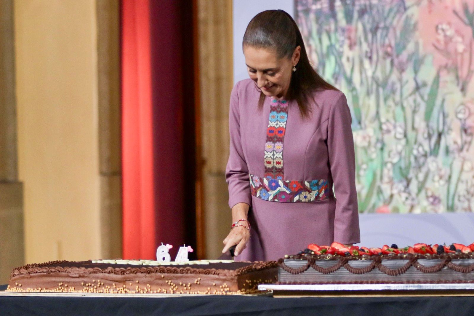 Festejan y Felicitan a la Presidenta Claudia Sheinbaum, por su Cumpleaños 64