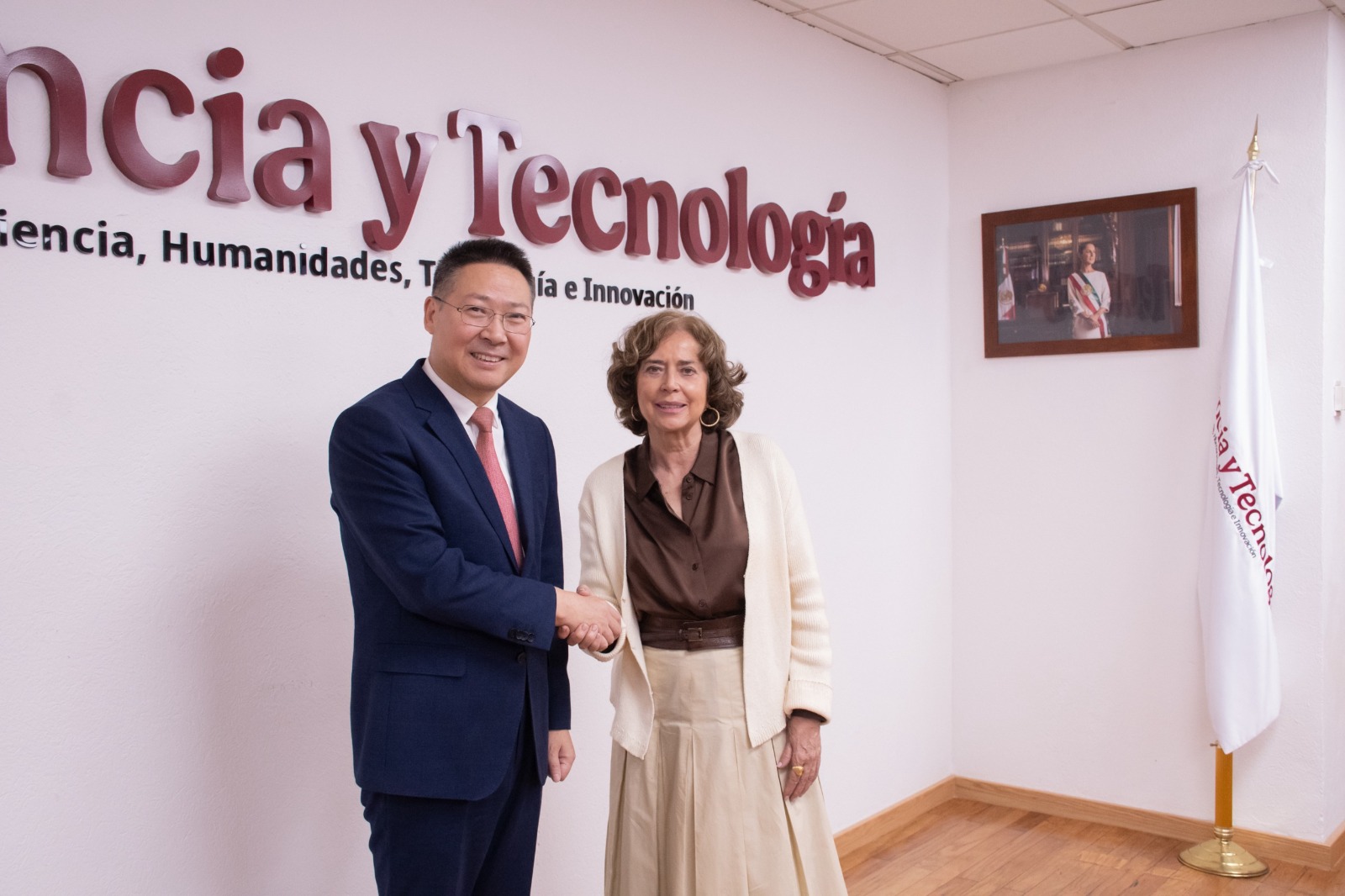 México y China Impulsan Proyectos de Inteligencia Artificial, Robótica, Electromovilidad y Semiconductores: Rosaura Ruiz