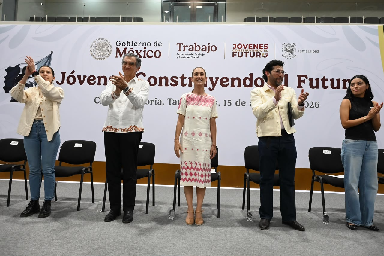 Entrega la Presidenta de México, Apoyos a Jóvenes Construyendo el Futuro; hay Casi 4 Millones de Egresados del Programa en el País