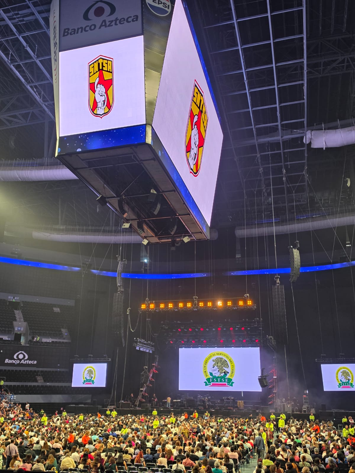 La Arena CDMX lució pletórica por el evento del SNTSA-FSTSE..